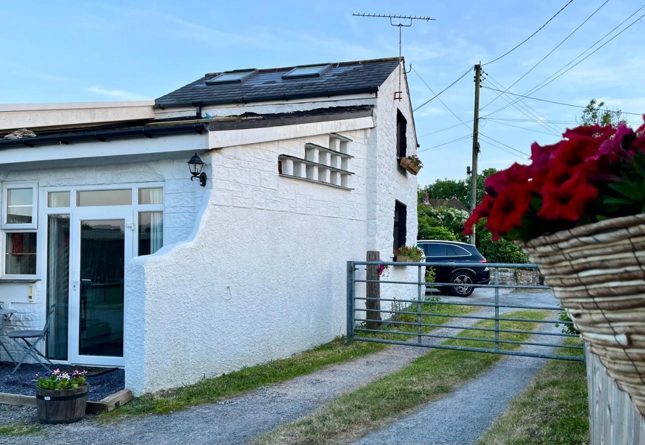 Old Nursery Coity Exterior photo